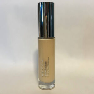 Becca Ultimate Coverage Foundation Shade Linen NWOB
